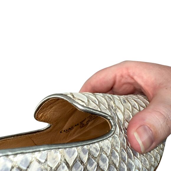 COACH Catrin Flats Size 9.5 B Snakeskin Embossed Texture Leather Metallic Loafer - Picture 8 of 10